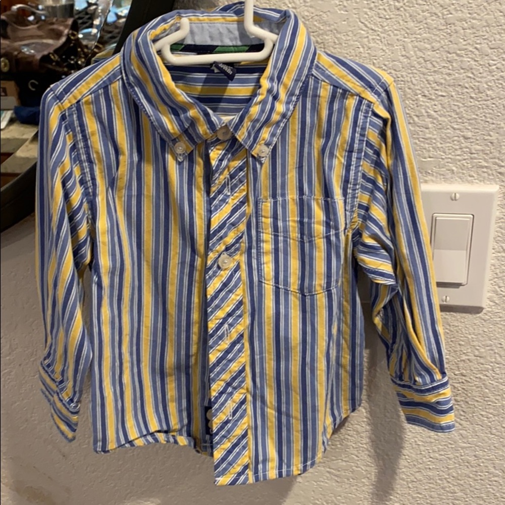 Gap button down